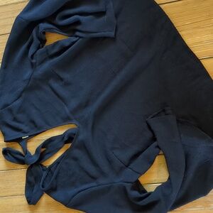 ✨Beautiful Blouse Top with Bell Sleeves V Neck and Tie Back